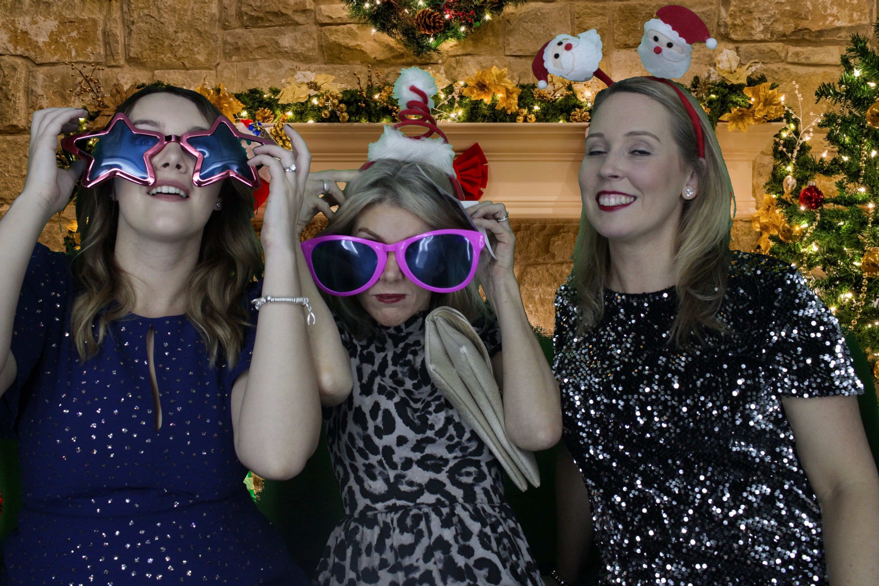 Kuoni Travel Christmas Party | View more photos from the event at gallery.myphotoboothexperience.co.uk/u/MyPhotoBoothExperienceLtd/Kuoni-Travel-Christmas-Party